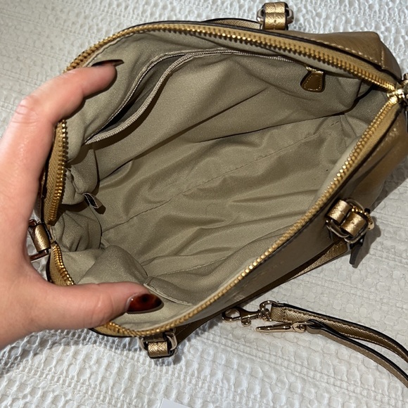 Coach Handbag Gold with removable shoulder strap - Picture 5 of 6